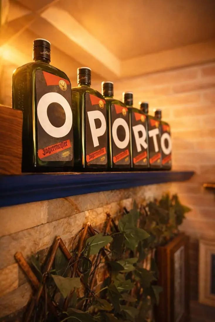 Interior Sandeman